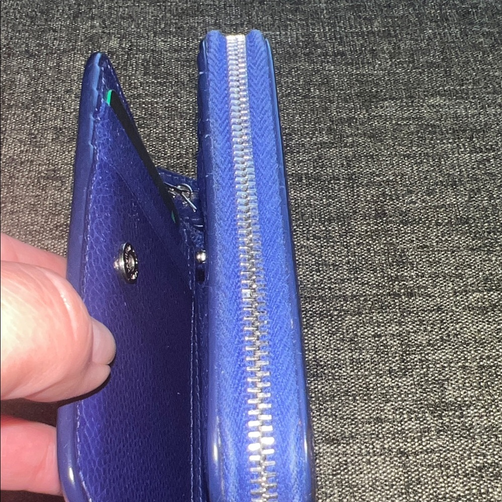 YSL Rive Gauche Compact Wallet
2019  Item#: SNT447032 - Picture 8 of 12